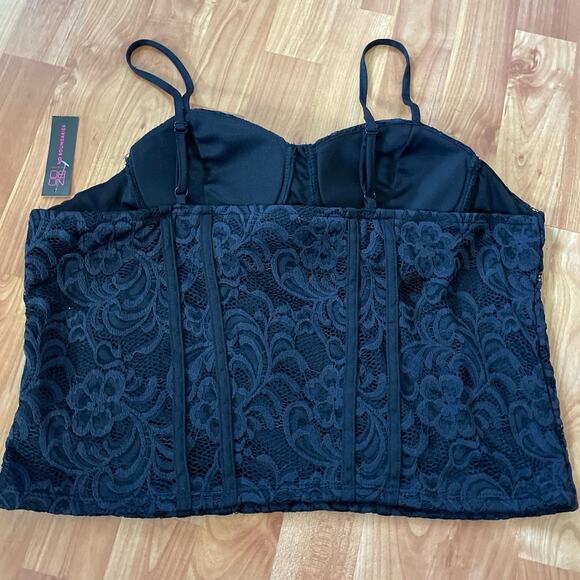 No Boundaries Black Lace Top - Picture 2 of 2